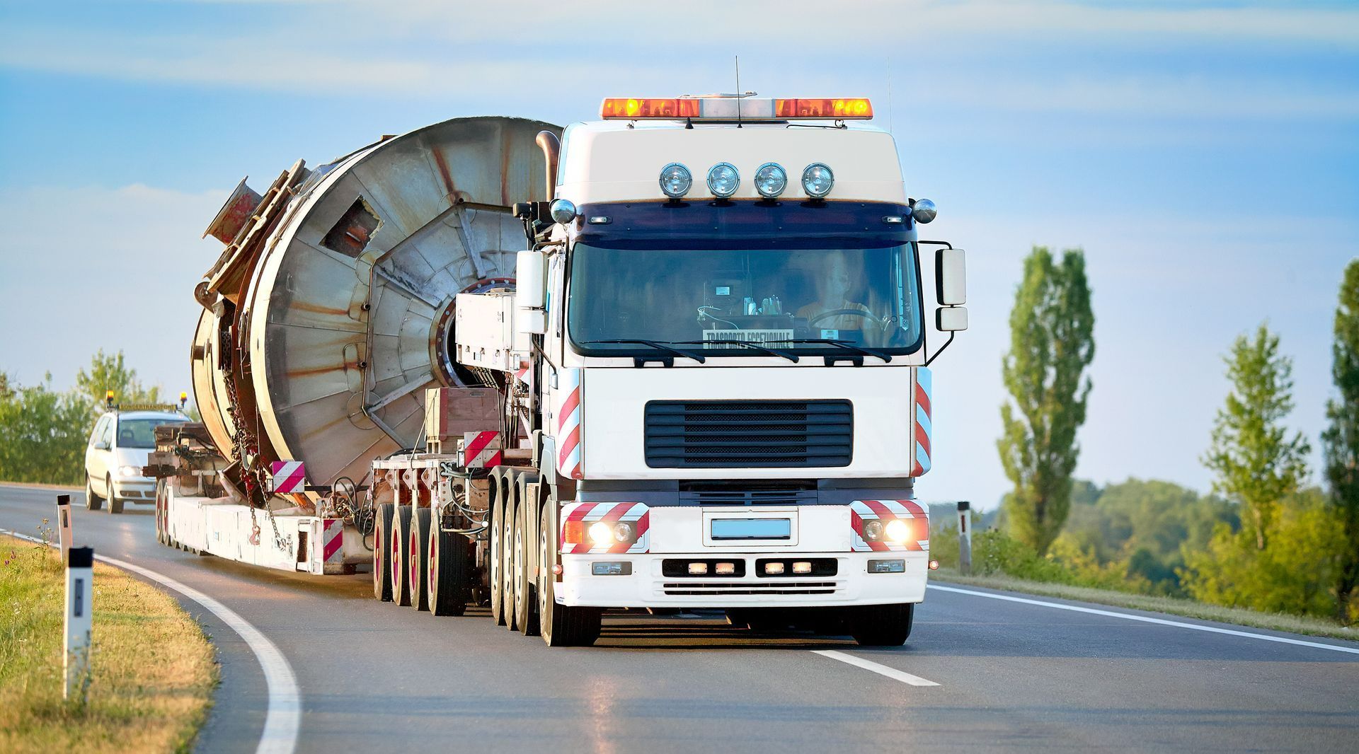Transport routier d'une grande pièce industrielle