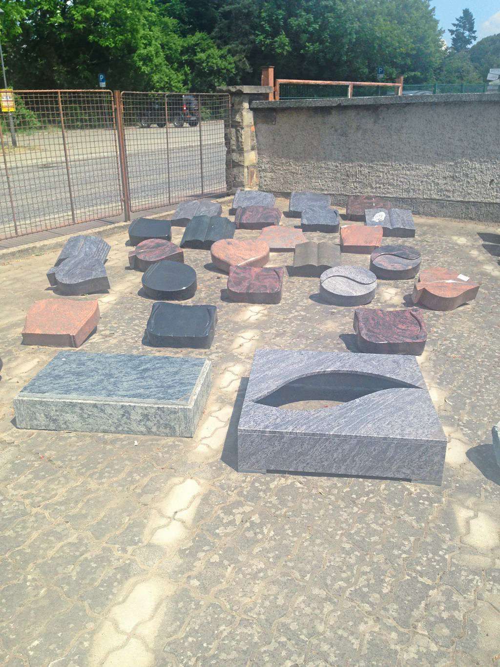 Kissensteine in unterschiedlichen Größen