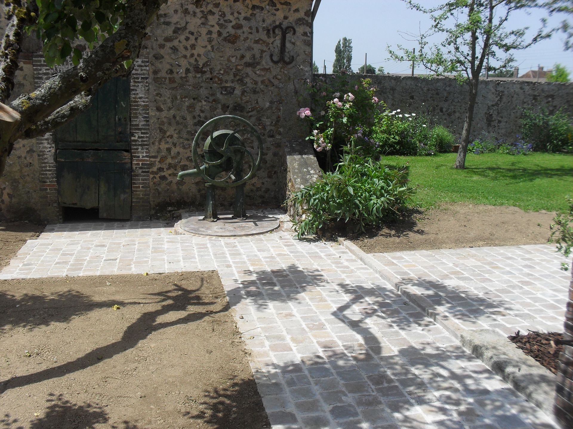 Petites allées pavées