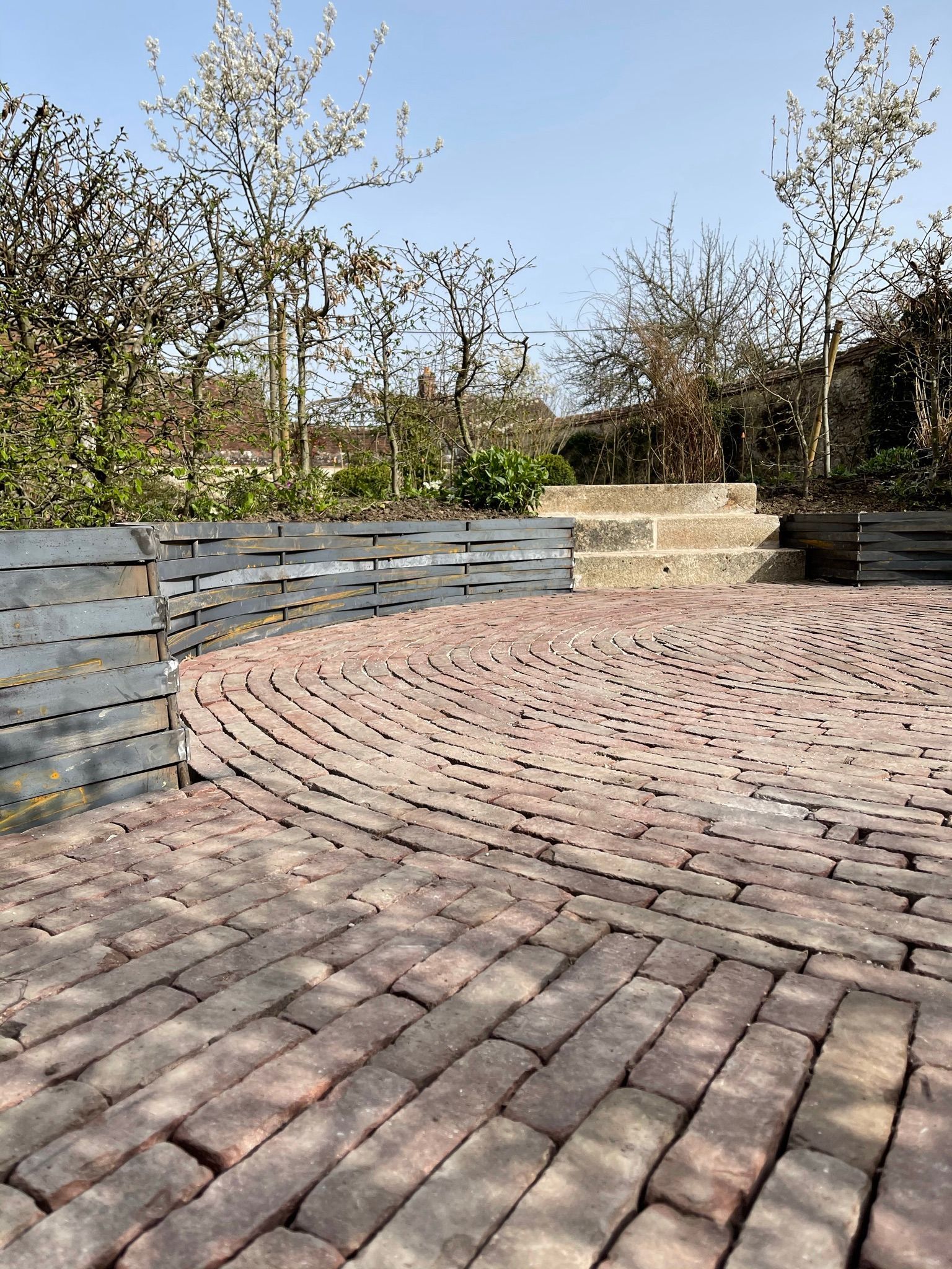 Pavage extérieur en briques