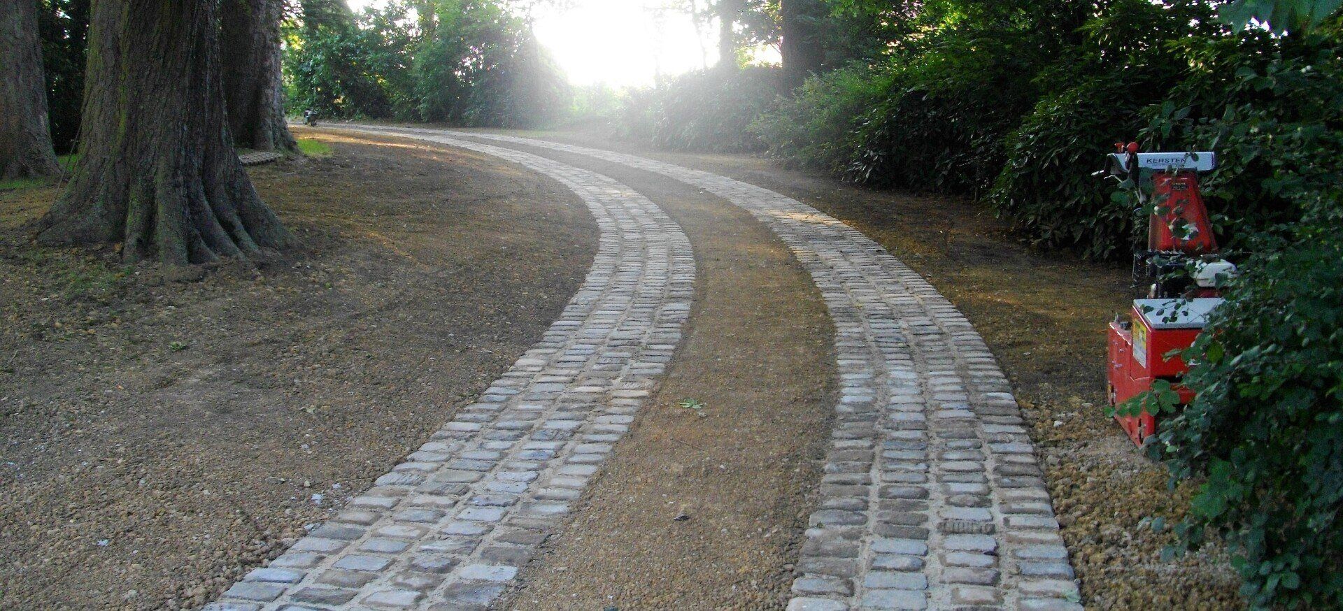 Petites allées pavées