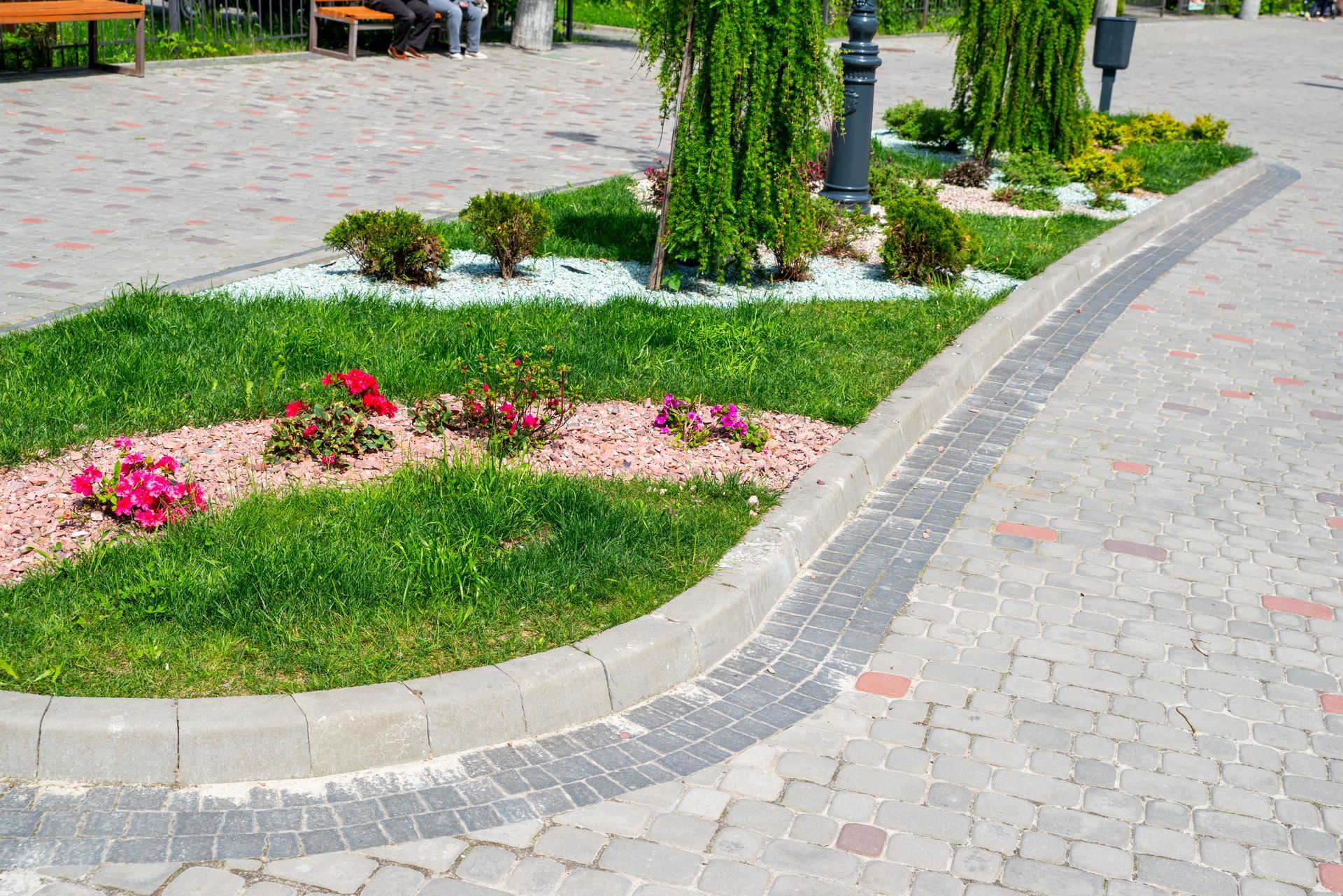 Petite bordure d'allée en pierre