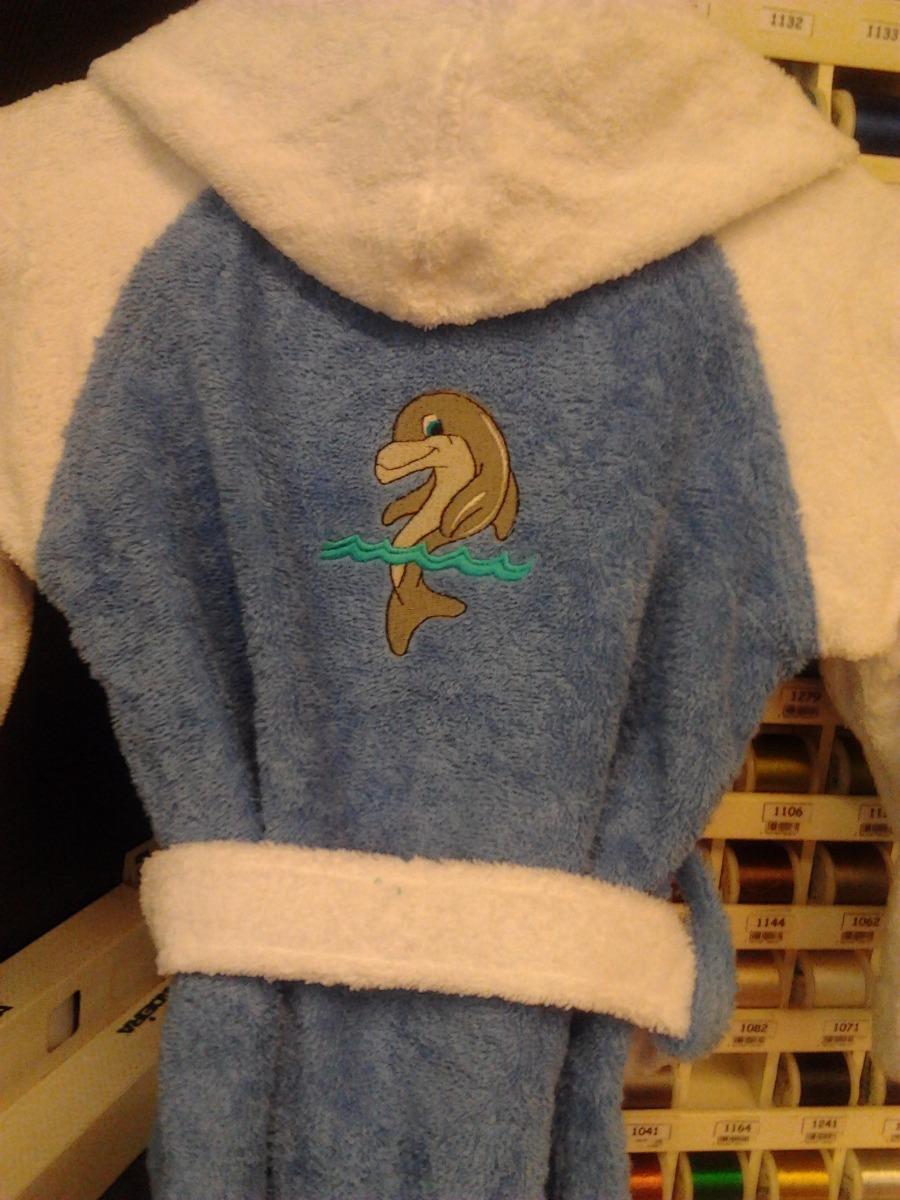 Broderie peignoir dauphin