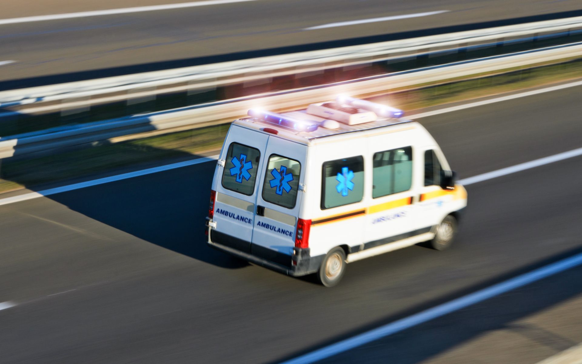 Ambulance sur la route