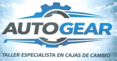 Logotipo de AutoGear, un taller de reparaci&oacute;n de transmisiones, que presenta un gr&aacute;fico de engranajes estilizados en azul y gris sobre un fondo brillante.
