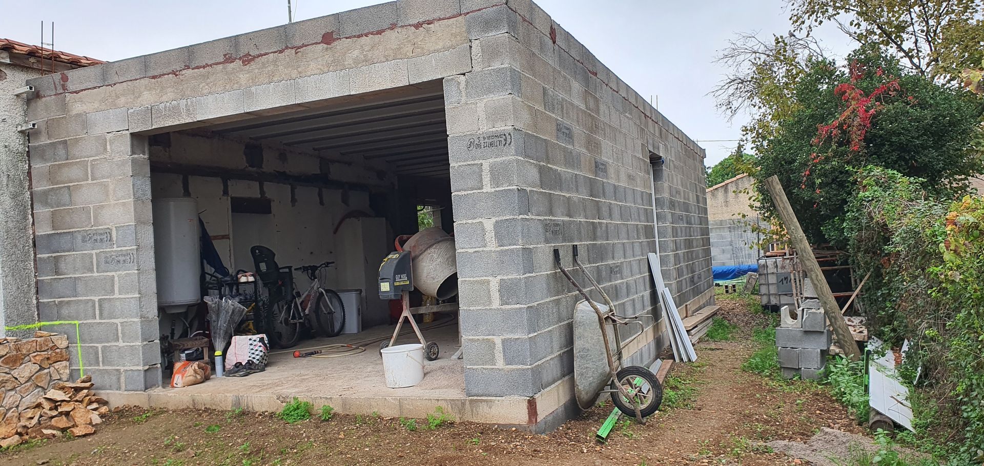 Construction d'un garage en parpaing