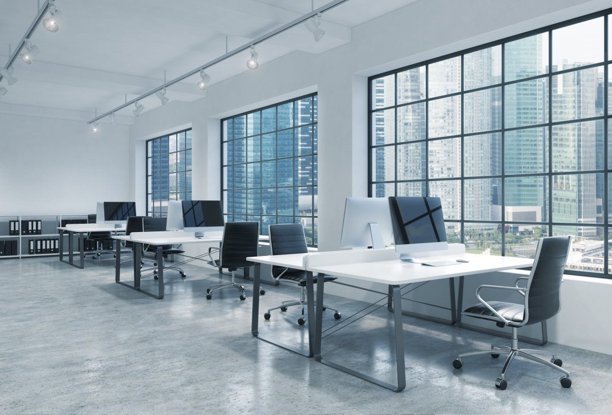 Bureau avec cloison vitrée