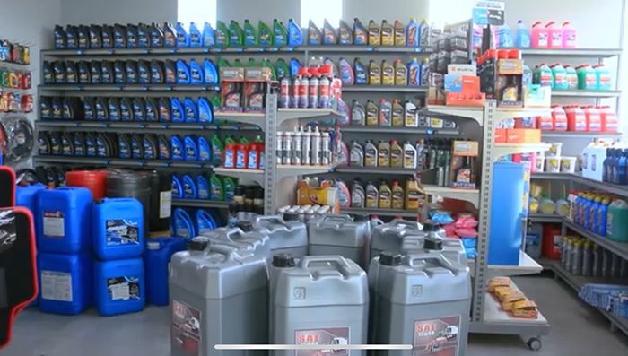 ΒΛΑΧΟΣ ΠΑΝ. ΣΠΥΡΟΣ - REVOIL