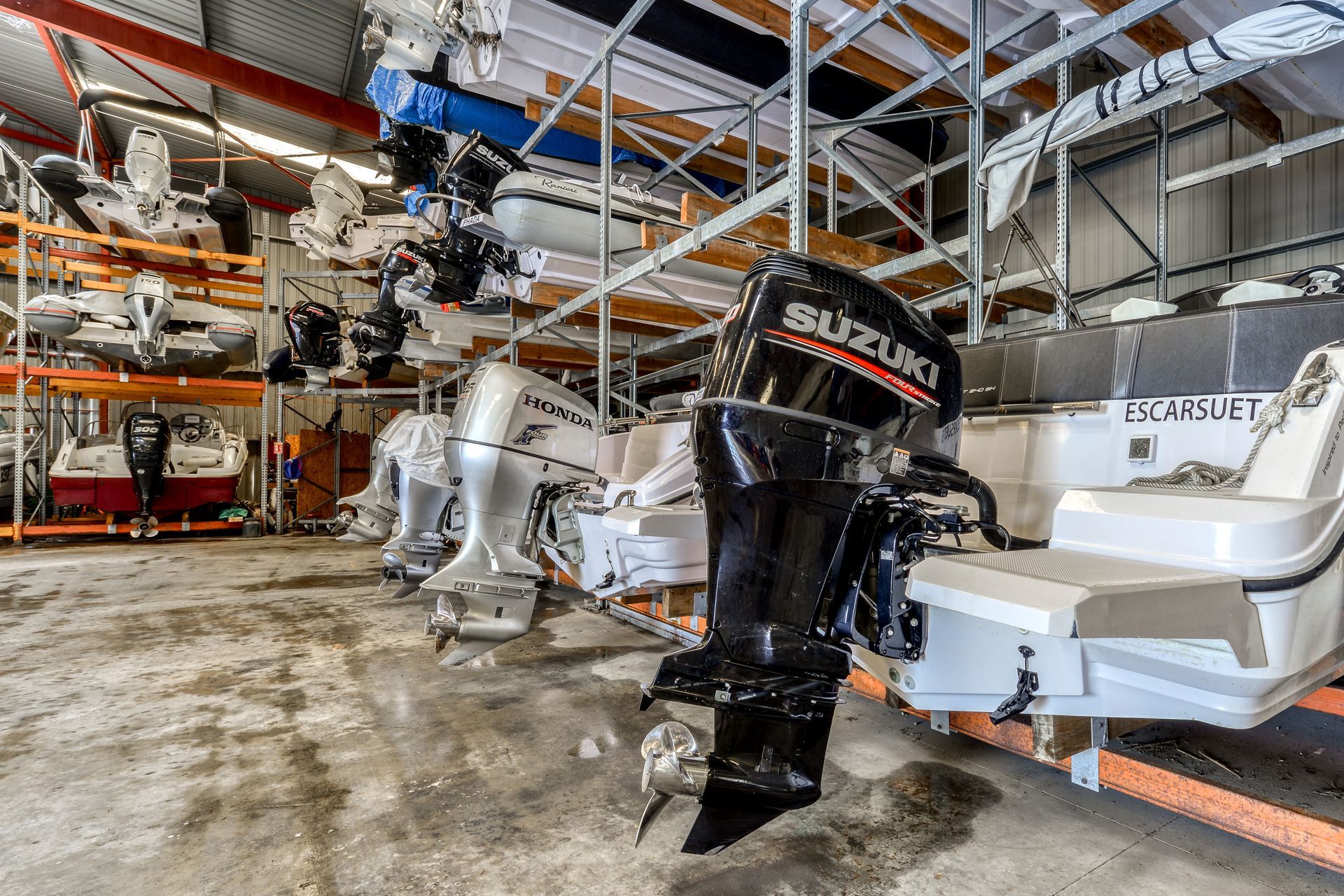 Hangard de bateau à Gruissan port à sec