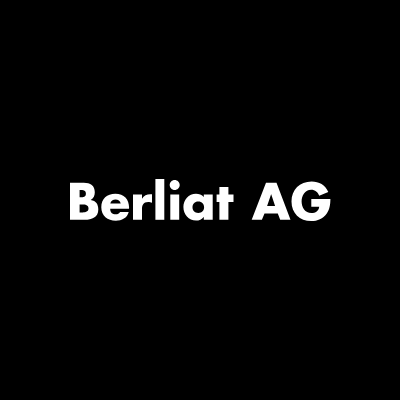 Weisser Schriftzug „Berliat AG“ zentriert auf schwarzem Hintergrund