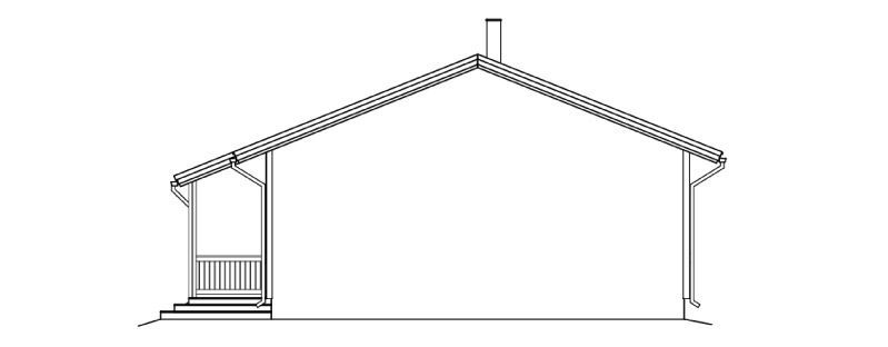 Sidevisning av et hus med veranda, skorstein og skråtak.