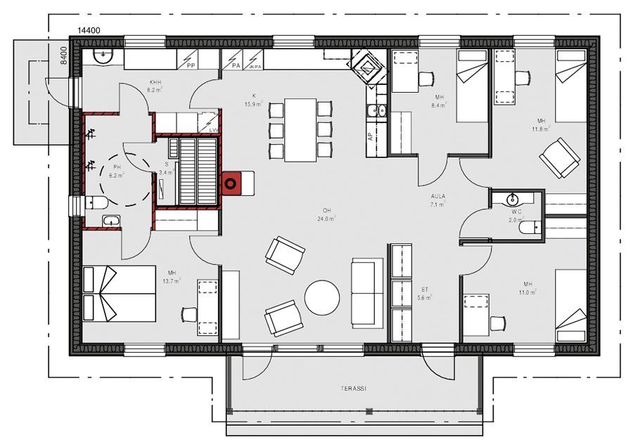 Plantegning av et hus med rom, møbler og en trapp i midten.