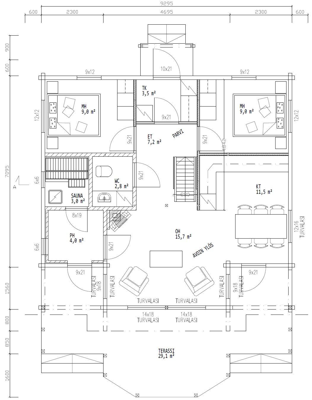 Grundriss eines Hauses mit beschrifteten Räumen und Möbeldetails, einschließlich Abmessungen und Fenstern.