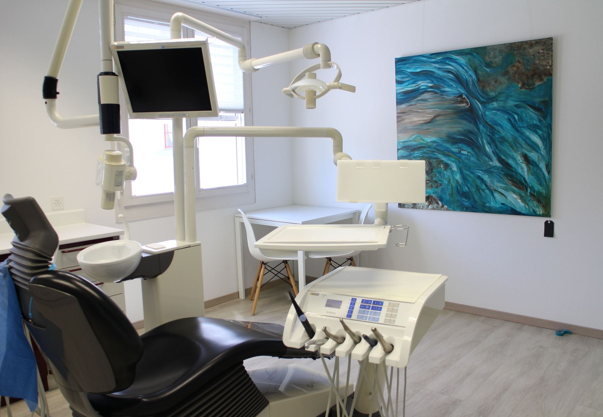 Behandlungszimmer - Zahnarztpraxis im Flecken