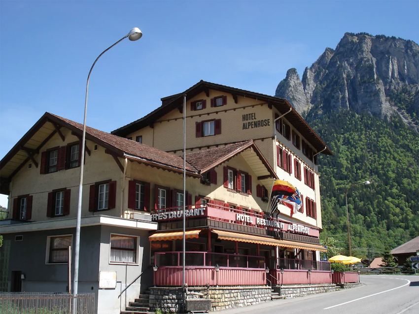 hotel aussen - hotel & restaurant alpenrose - innertkirchen
