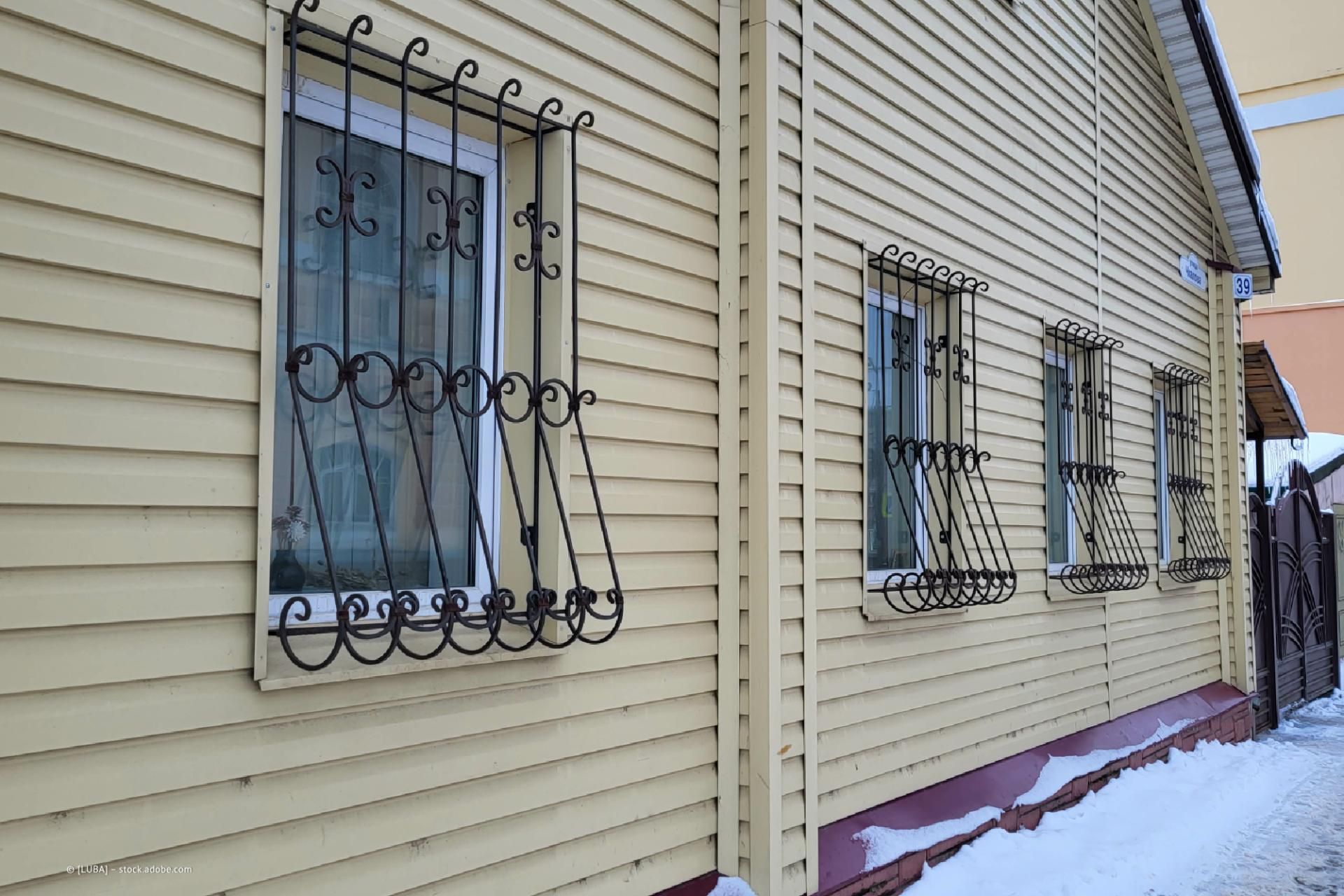 kunstvolle Fenstergitter