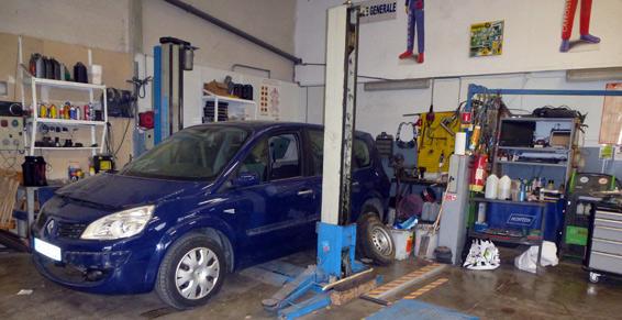 Carrosserie F1 effectue tous les travaux de carrosserie