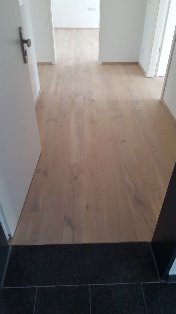 Bodenbelag Holz Dohle Flur