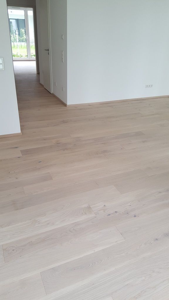 Bodenbelag Holz Dohle Wohnraum