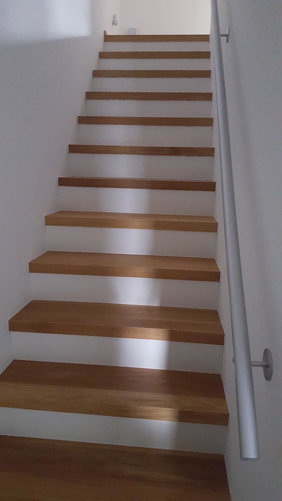 Wendeltreppe offen im Raum