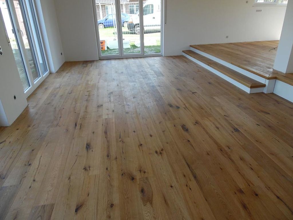 Raum Treppe Erhöhung