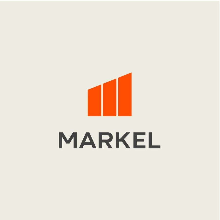 Logotipo de Markel: barras estilizadas de color naranja que se elevan hacia arriba, con el nombre