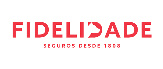 Logotipo de Fidelidade Seguros. Texto rojo sobre fondo blanco. Incluye un gráfico estilizado en la palabra