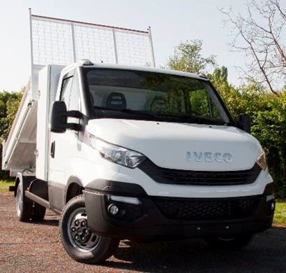 Utilitaire benne blanch IVECO