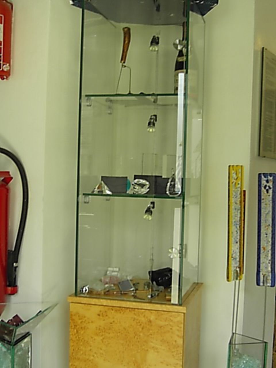 Vitrine aus Glas