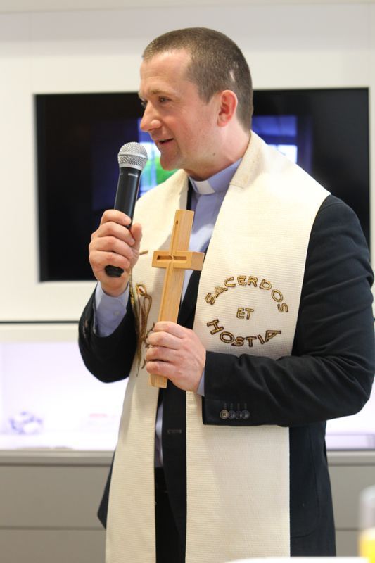 STRASSER Fenster Türen Tore Sonnenschutz