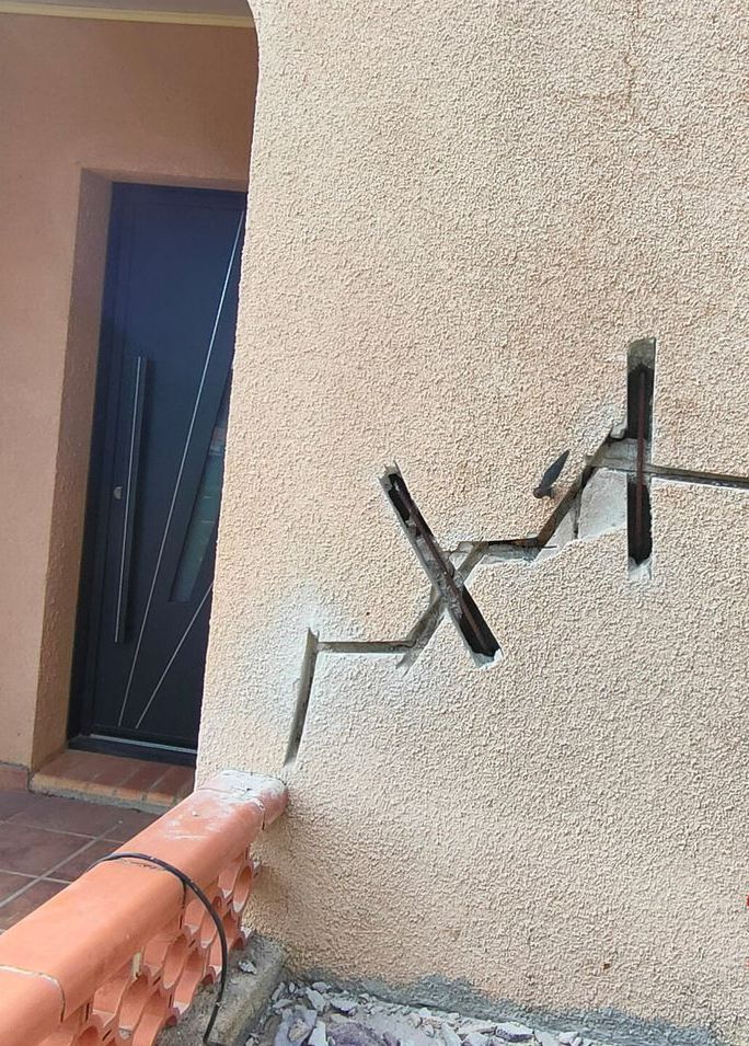 Fissure en cours de réparation