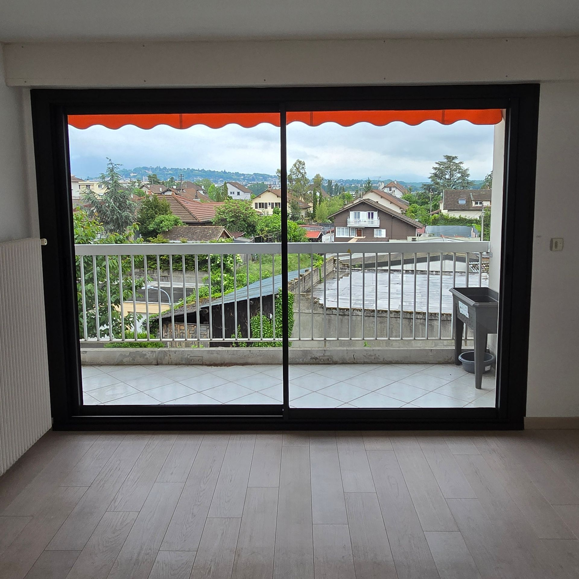 Porte-fenêtre PVC à double vitrage