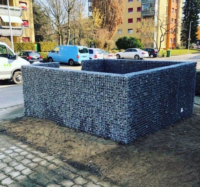 Konstruktion mit Steinwänden, Arbeit der GARTEN3PUNKT AG