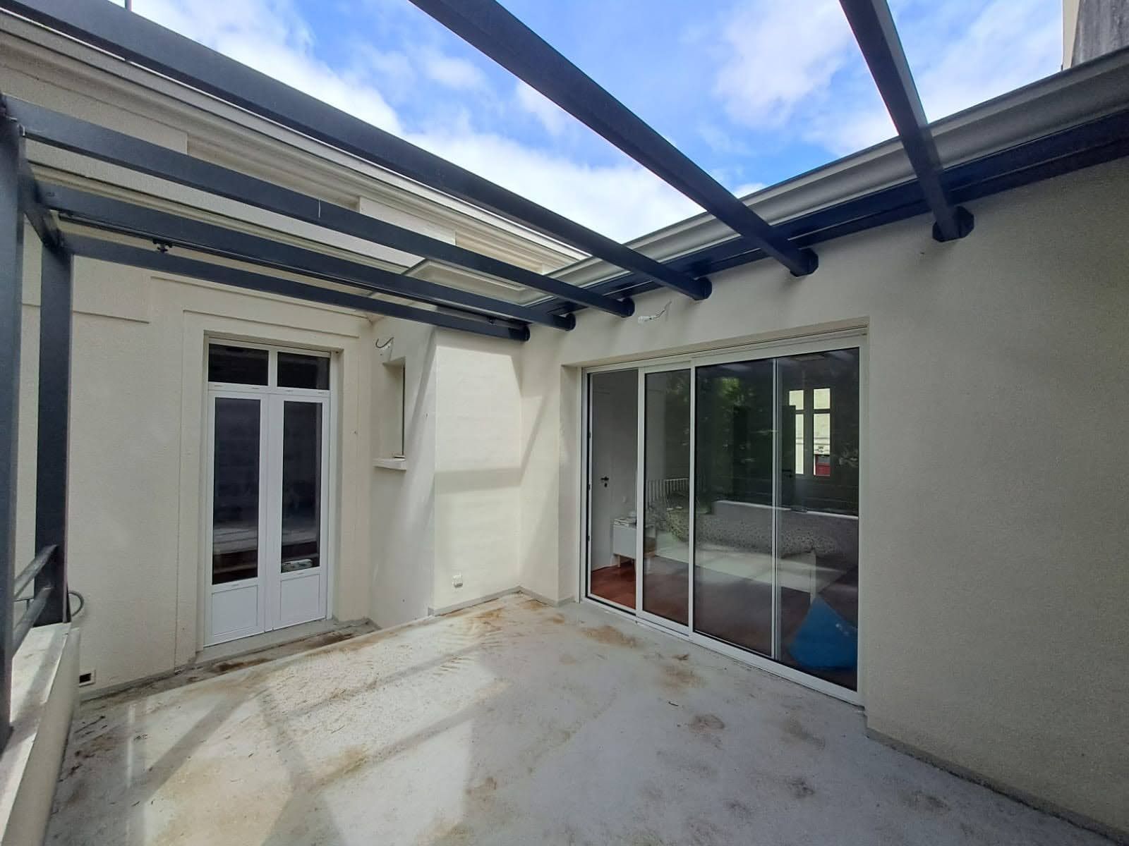 Une cour intérieure