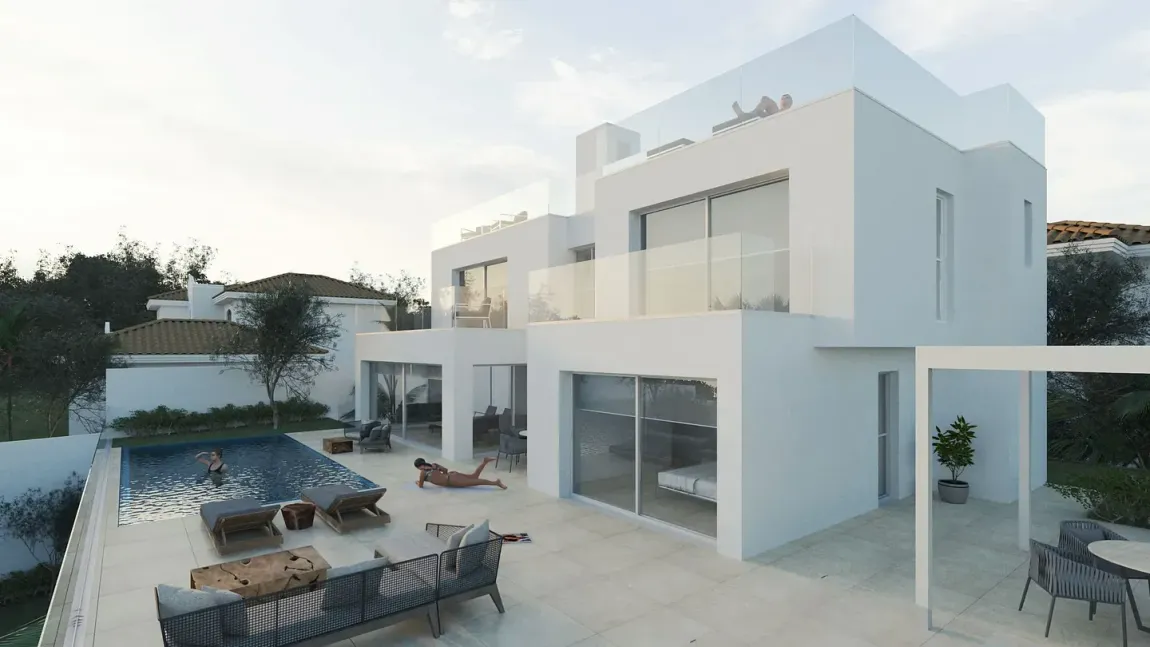 Moderna casa blanca con piscina, patio y balcones de cristal; gente relajándose.