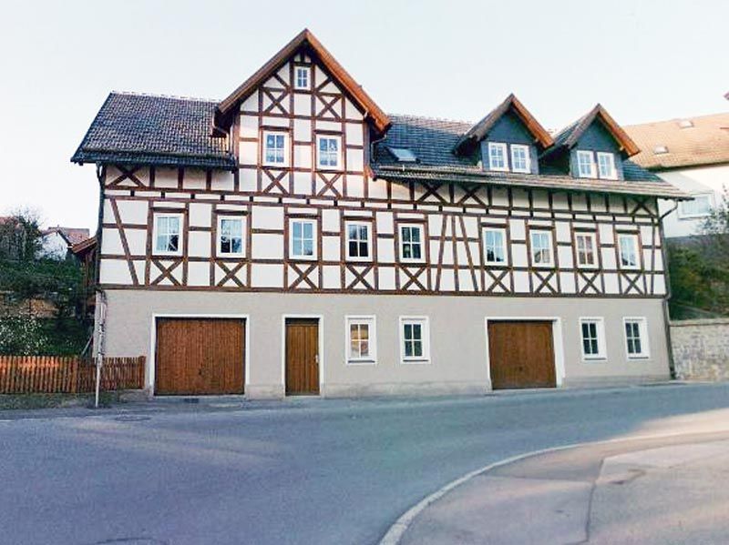 Uwe Fischer HOLZBAU in Coburg-Creidlitz, Zimmerei, Angebotserstellung, Carports, Terrassen, Pergolen, Dacheindeckungen, Dachstühle, Gauben, Modernisierungen, Dachflächenfenster, Handel mit Baumaterialien, Dachsanierung, Dachdämmung, Umbauten, Ausbauten, Dachausbauten, Umdeckungen
