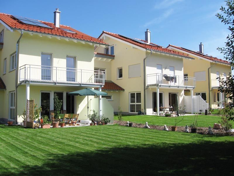 Uwe Fischer HOLZBAU in Coburg-Creidlitz, Leistungsspektrum, Zimmerei, Angebotserstellung, Carports, Terrassen, Pergolen, Dacheindeckungen, Dachstühle, Gauben, Modernisierungen, Dachflächenfenster, Handel mit Baumaterialien, Dachsanierung, Umdeckungen