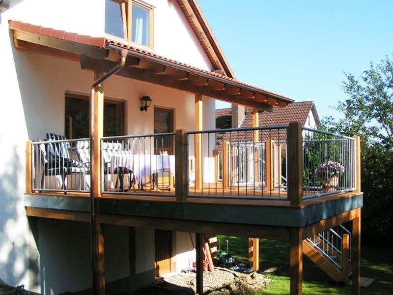 Uwe Fischer HOLZBAU in Coburg-Creidlitz, Zimmerei, Angebotserstellung, Carports, Terrassen, Pergolen, Dacheindeckungen, Dachstühle, Gauben, Modernisierungen, Dachflächenfenster, Handel mit Baumaterialien, Dachsanierung, Dachdämmung, Umbauten, Ausbauten, Dachausbauten, Umdeckungen