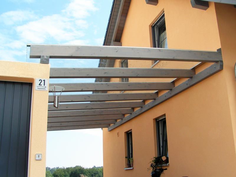 Uwe Fischer HOLZBAU in Coburg-Creidlitz, Zimmerei, Angebotserstellung, Carports, Terrassen, Pergolen, Dacheindeckungen, Dachstühle, Gauben, Modernisierungen, Dachflächenfenster, Handel mit Baumaterialien, Dachsanierung, Dachdämmung, Umbauten, Ausbauten, Dachausbauten, Umdeckungen