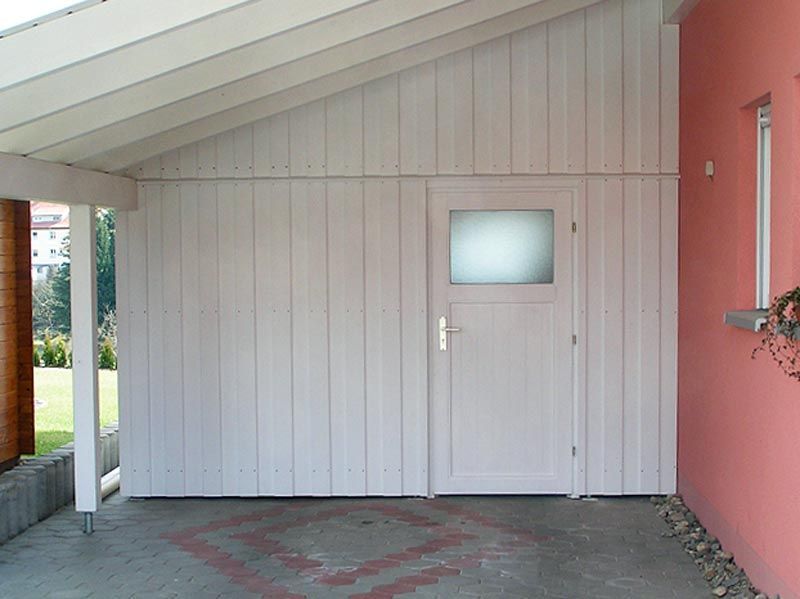 Uwe Fischer HOLZBAU in Coburg-Creidlitz, Zimmerei, Angebotserstellung, Carports, Terrassen, Pergolen, Dacheindeckungen, Dachstühle, Gauben, Modernisierungen, Dachflächenfenster, Handel mit Baumaterialien, Dachsanierung, Dachdämmung, Umbauten, Ausbauten, Dachausbauten, Umdeckungen