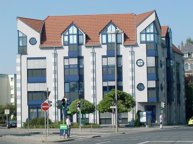 Uwe Fischer HOLZBAU in Coburg-Creidlitz, Wohnanlagen, Zimmerei, Angebotserstellung, Carports, Terrassen, Pergolen, Dacheindeckungen, Dachstühle, Gauben, Modernisierungen, Dachflächenfenster, Handel mit Baumaterialien, Dachsanierung, Dachdämmung, Umbauten, Ausbauten, Dachausbauten, Umdeckungen