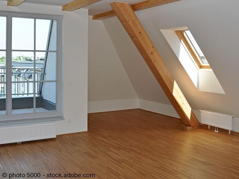 Uwe Fischer HOLZBAU in Coburg-Creidlitz, Zimmerei, Angebotserstellung, Carports, Terrassen, Pergolen, Dacheindeckungen, Dachstühle, Gauben, Modernisierungen, Dachflächenfenster, Handel mit Baumaterialien, Dachsanierung, Dachdämmung, Umbauten, Ausbauten, Dachausbauten, Umdeckungen