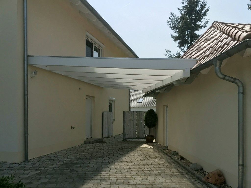 Uwe Fischer HOLZBAU in Coburg-Creidlitz, Zimmerei, Angebotserstellung, Carports, Terrassen, Pergolen, Dacheindeckungen, Dachstühle, Gauben, Modernisierungen, Dachflächenfenster, Handel mit Baumaterialien, Dachsanierung, Dachdämmung, Umbauten, Ausbauten, Dachausbauten, Umdeckungen