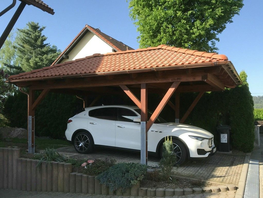 Uwe Fischer HOLZBAU in Coburg-Creidlitz, Leistungsspektrum, Zimmerei, Angebotserstellung, Carports, Terrassen, Pergolen, Dacheindeckungen, Dachstühle, Gauben, Modernisierungen, Dachflächenfenster, Handel mit Baumaterialien, Dachsanierung, Umdeckungen