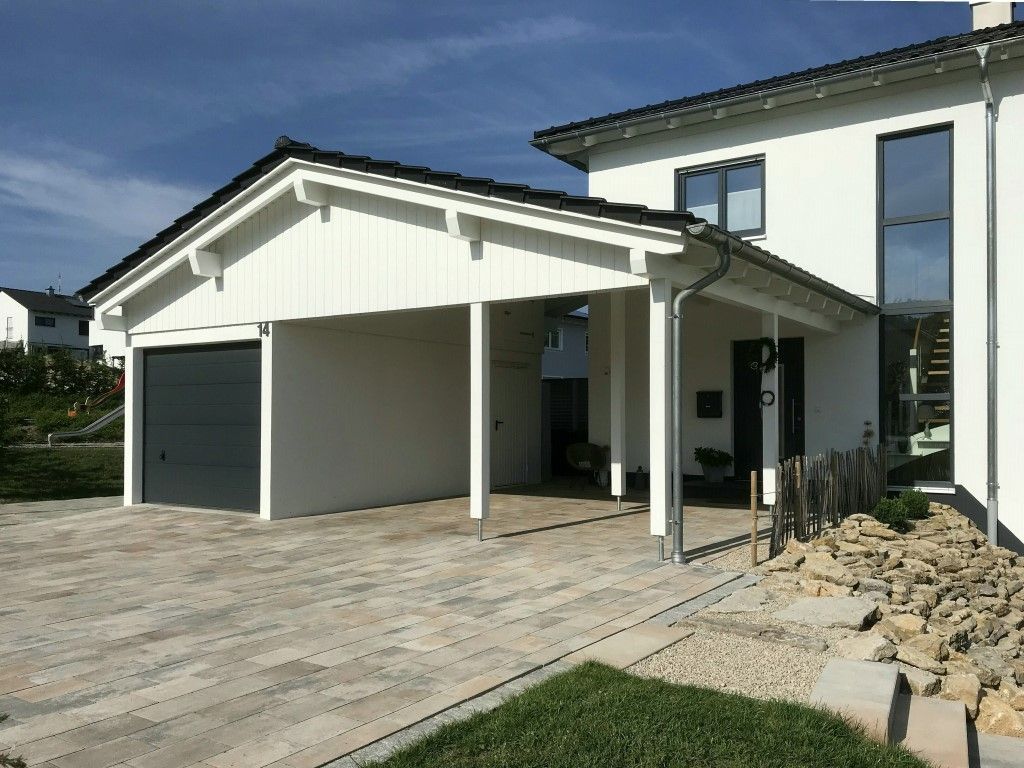 Uwe Fischer HOLZBAU in Coburg-Creidlitz, Leistungsspektrum, Zimmerei, Angebotserstellung, Carports, Terrassen, Pergolen, Dacheindeckungen, Dachstühle, Gauben, Modernisierungen, Dachflächenfenster, Handel mit Baumaterialien, Dachsanierung, Umdeckungen