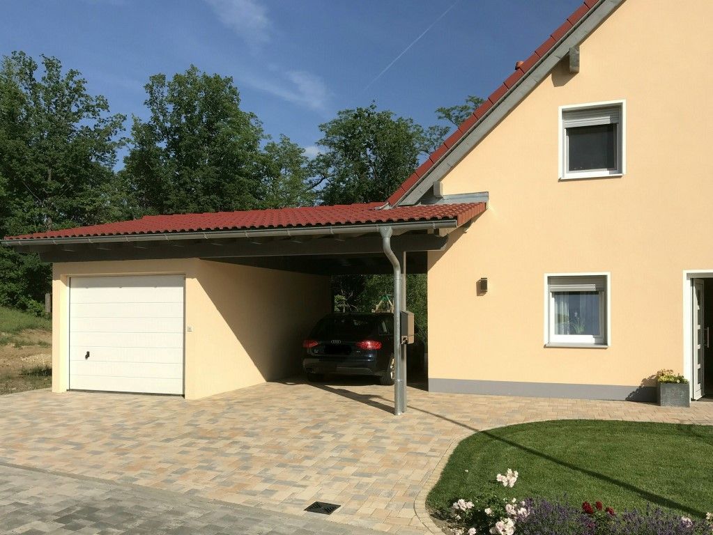 Uwe Fischer HOLZBAU in Coburg-Creidlitz, Leistungsspektrum, Zimmerei, Angebotserstellung, Carports, Terrassen, Pergolen, Dacheindeckungen, Dachstühle, Gauben, Modernisierungen, Dachflächenfenster, Handel mit Baumaterialien, Dachsanierung, Umdeckungen