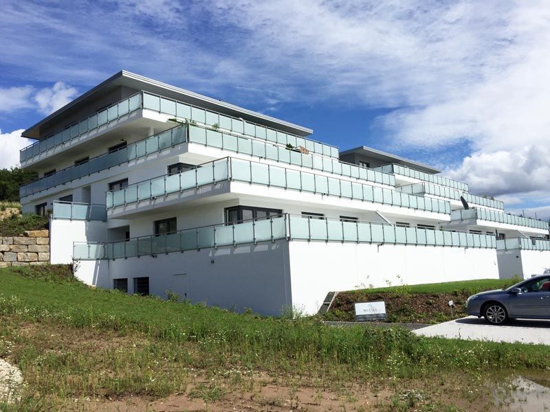Uwe Fischer HOLZBAU in Coburg-Creidlitz, Wohnanlagen, Zimmerei, Angebotserstellung, Carports, Terrassen, Pergolen, Dacheindeckungen, Dachstühle, Gauben, Modernisierungen, Dachflächenfenster, Handel mit Baumaterialien, Dachsanierung, Dachdämmung, Umbauten, Ausbauten, Dachausbauten, Umdeckungen