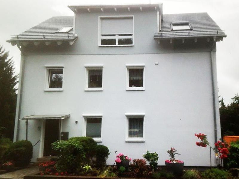 Uwe Fischer HOLZBAU in Coburg-Creidlitz, Zimmerei, Angebotserstellung, Carports, Terrassen, Pergolen, Dacheindeckungen, Dachstühle, Gauben, Modernisierungen, Dachflächenfenster, Handel mit Baumaterialien, Dachsanierung, Dachdämmung, Umbauten, Ausbauten, Dachausbauten, Umdeckungen