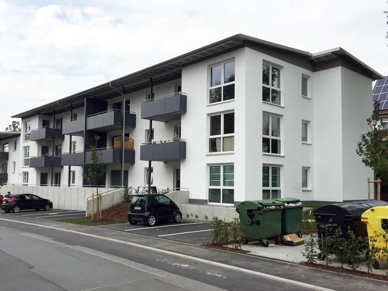 Uwe Fischer HOLZBAU in Coburg-Creidlitz, Wohnanlagen, Zimmerei, Angebotserstellung, Carports, Terrassen, Pergolen, Dacheindeckungen, Dachstühle, Gauben, Modernisierungen, Dachflächenfenster, Handel mit Baumaterialien, Dachsanierung, Dachdämmung, Umbauten, Ausbauten, Dachausbauten, Umdeckungen