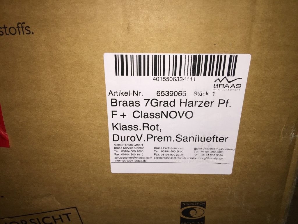 Uwe Fischer HOLZBAU in Coburg-Creidlitz, Materialbörse, Tondachsteine, Betondachsteine, Umdeckungen